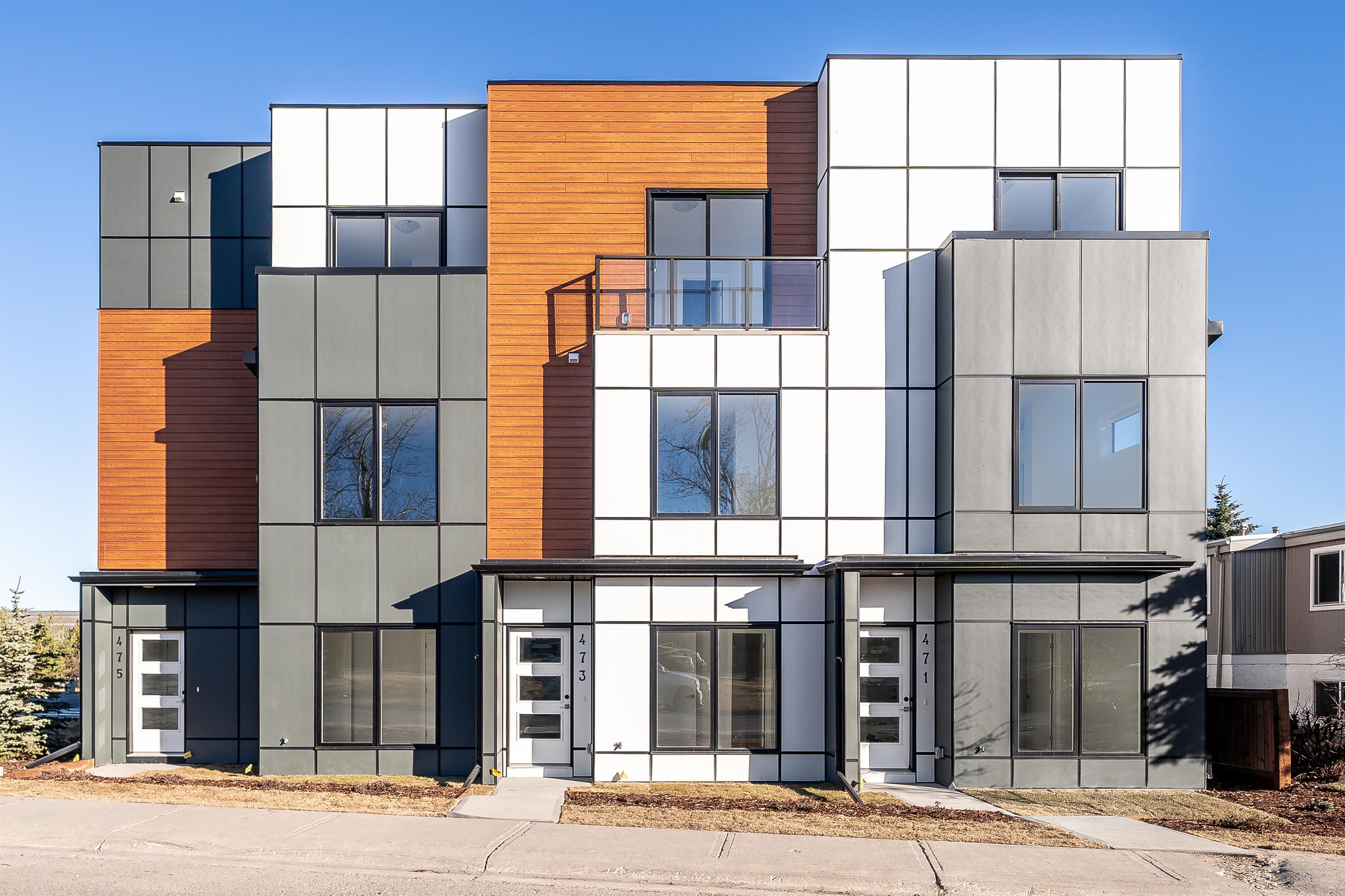 443 - 68 Ave NW